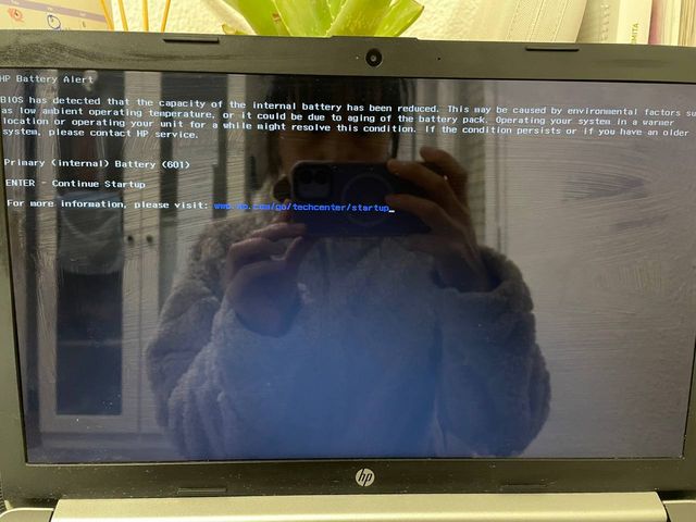 HP Portátil, i5 8250, 15,6"(+Mochila Samsonite)