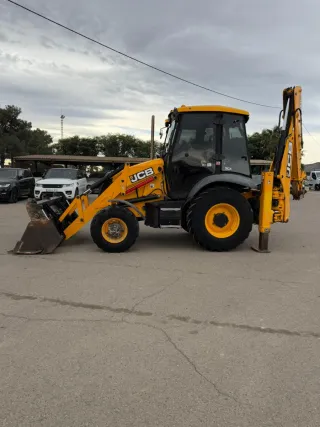 Retroexcavadora JCB 3CX