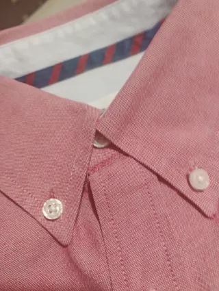 Camisa de vestir roja