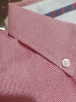 Camisa de vestir roja