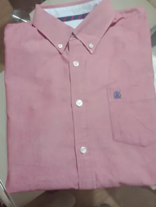 Camisa de vestir roja
