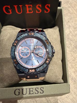Reloj Guess Mujer Beige y Azul