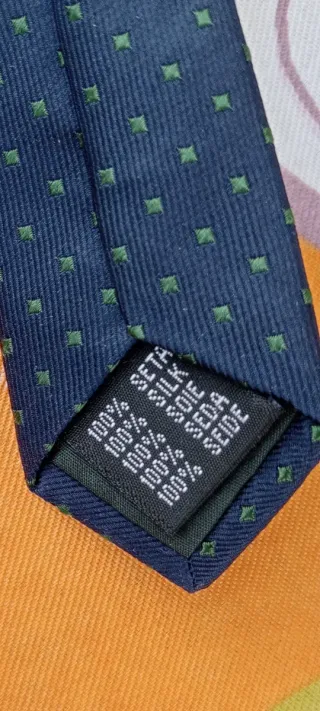 Corbatas de vestir azul y verde