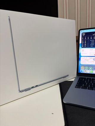 MacBook Air M4 13 pulgadas - Azul cielo