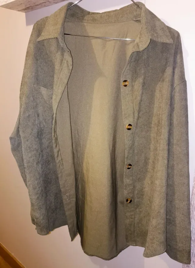 Camisa de pana caqui