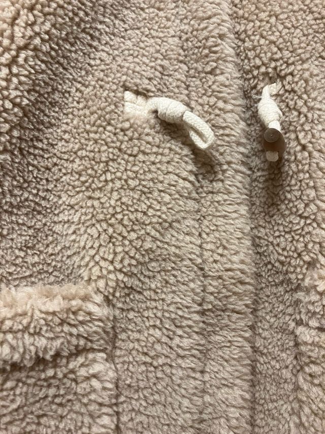 Abrigo borreguito con capucha