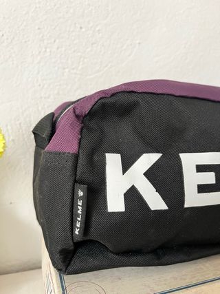 Zapatillero Kelme Negro y Morado