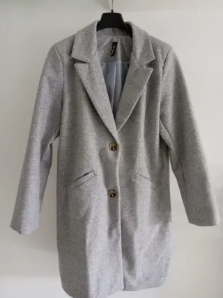 Cappotto media lunghezza grigio