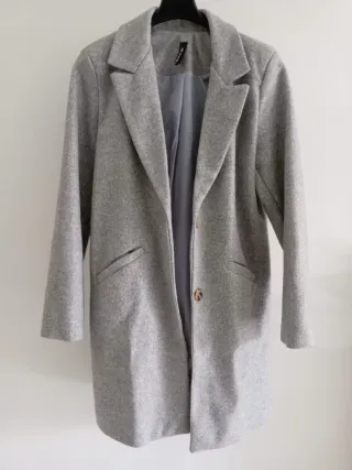 Cappotto media lunghezza grigio