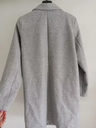 Cappotto media lunghezza grigio