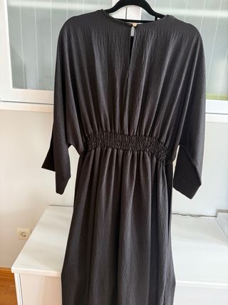 Vestido negro manga larga