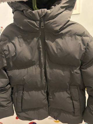 Cappotti per bambini grigi e verdi ZARA 130cm