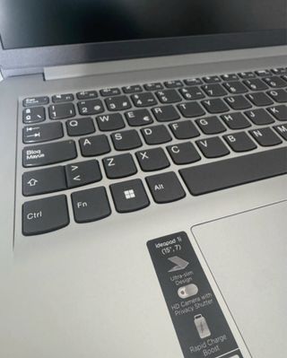 Portátil Lenovo AldeaPad 1 15|GL7 Nuevo