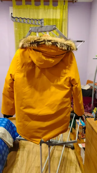 Cazadora invierno  Napapijri amarilla niño T.10-12