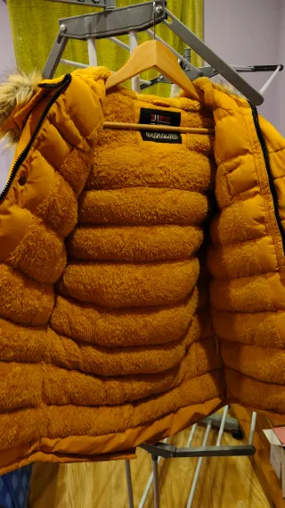 Cazadora invierno  Napapijri amarilla niño T.10-12