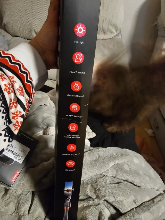 Q13 Smart Tracking Tripod 360°