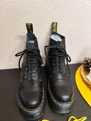 Botas Dr. Martens Negras