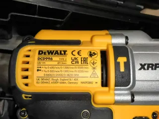 Taladro percutor Dewalt XRP 18V