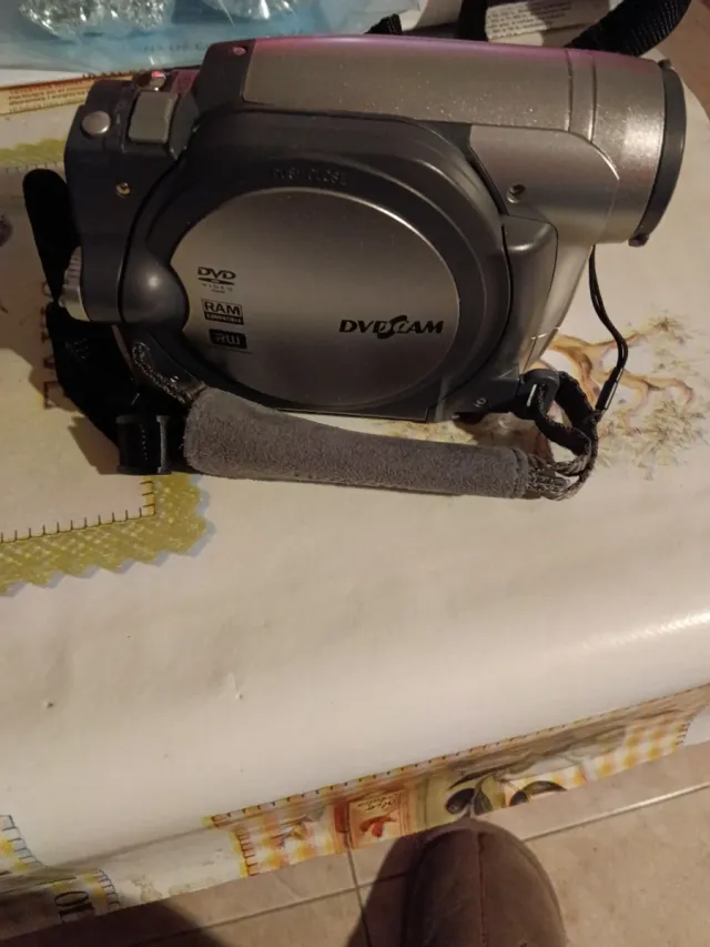Videocamera DVD CAM Argento/Nera
