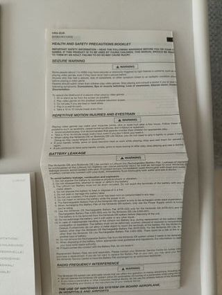 Manual Nintendo DS Lite + Invitación Nintendo VIP