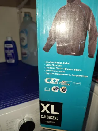 Chaqueta Makita CJ105DZXL Calefactable XL