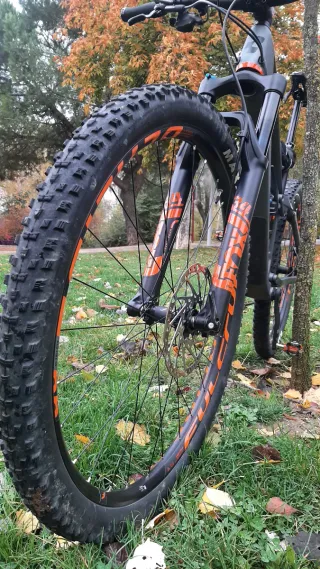 Bicicleta Montaña Cube 29 pulgadas Carbono doble a