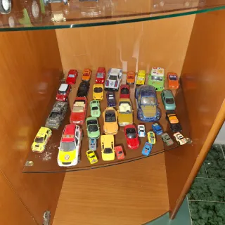 Colección de coches de juguete