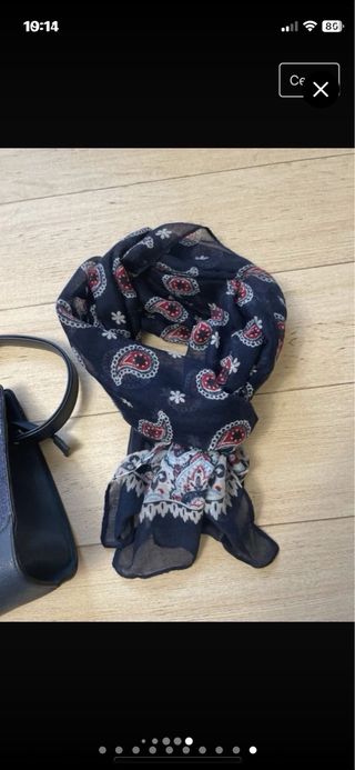 Bolso azul nuevo con etiqueta y regalo foulard