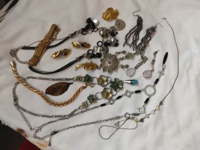 Conjunto de bijuterias variadas vintage