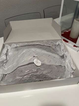 ELODIE CARDIE cereza NUEVO (en su caja original)