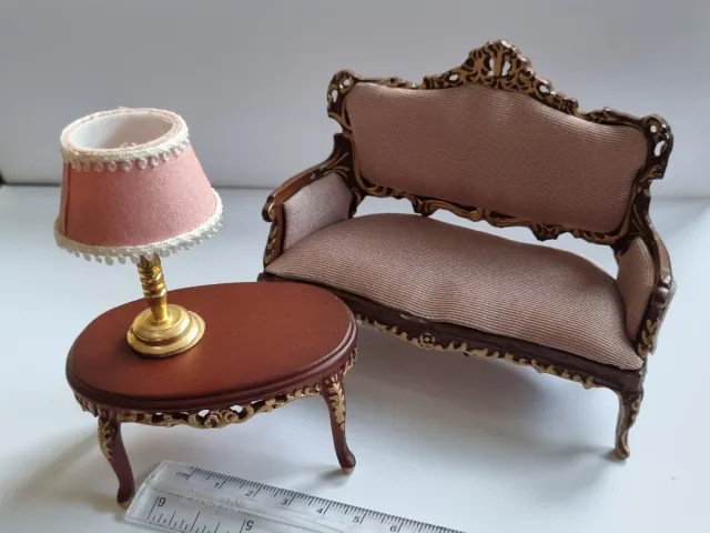 Muebles Casa Muñecas Estilo Barroco. Año 2000.