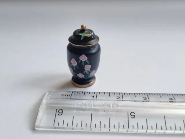 Muebles Casa Muñecas Estilo Barroco. Año 2000.