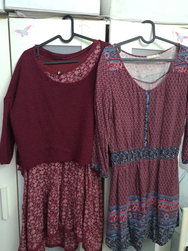 Camiseta e 2 vestidos marrons