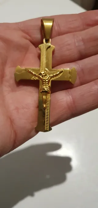 Cruz bañado con oro  Cristo