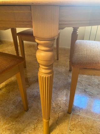 Mesa comedor ovalada extensible roble y 4 sillas