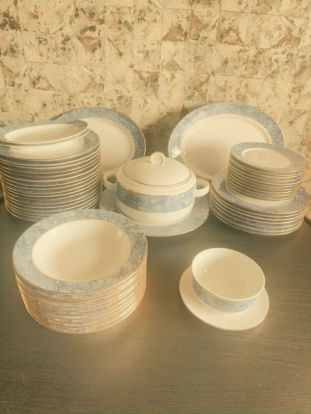 Vajilla Porcelana Azul y Blanca