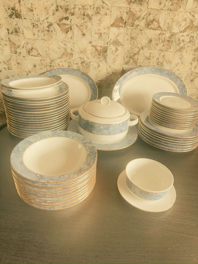 Vajilla Porcelana Azul y Blanca