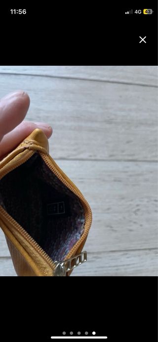 Cartera de mano Misako nueva con etiqueta+monedero