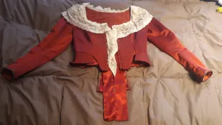 Vestido de fallera talla a medida y zapatos.