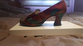 Vestido de fallera talla a medida y zapatos.