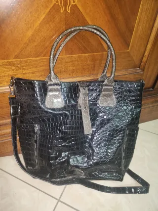 Borsa donna nera effetto coccodrillo