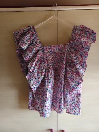 Blusa flores volantes mango