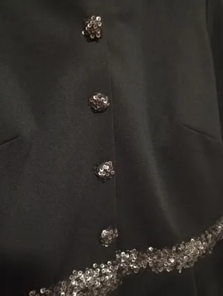 Chaqueta negra con lentejuelas