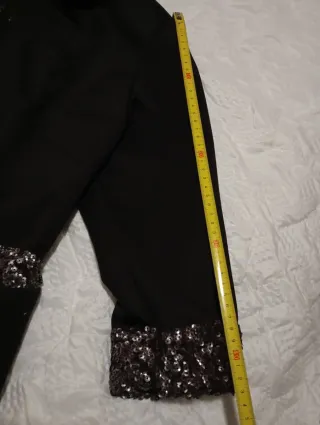 Chaqueta negra con lentejuelas