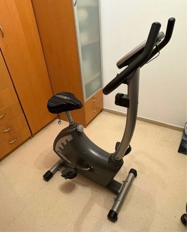 Bicicleta Estática BH Fitness ProAction