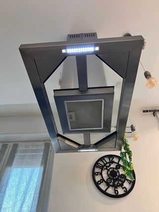 Cappa sospesa 90cm con filtro e tubo