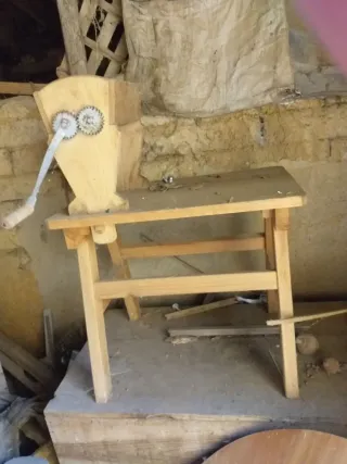 Mesa de madera rústica