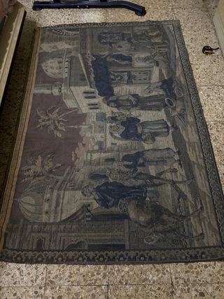 Grande tappeto con design orientale