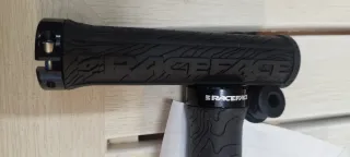 Puños Race Face Half Nelson