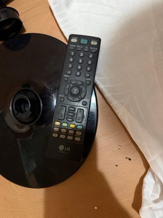 Televisión LG Negra Flarton (da problemas)